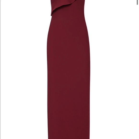 Likely burgundy gown - Picture 4 of 4